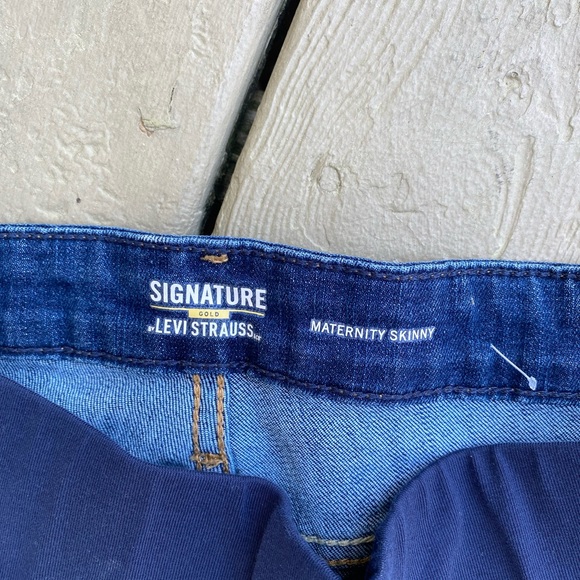 Levi’s - Woman’s SIGNATURE GOLD maternity blue denim skinny jeans, Size: SP - Picture 6 of 8